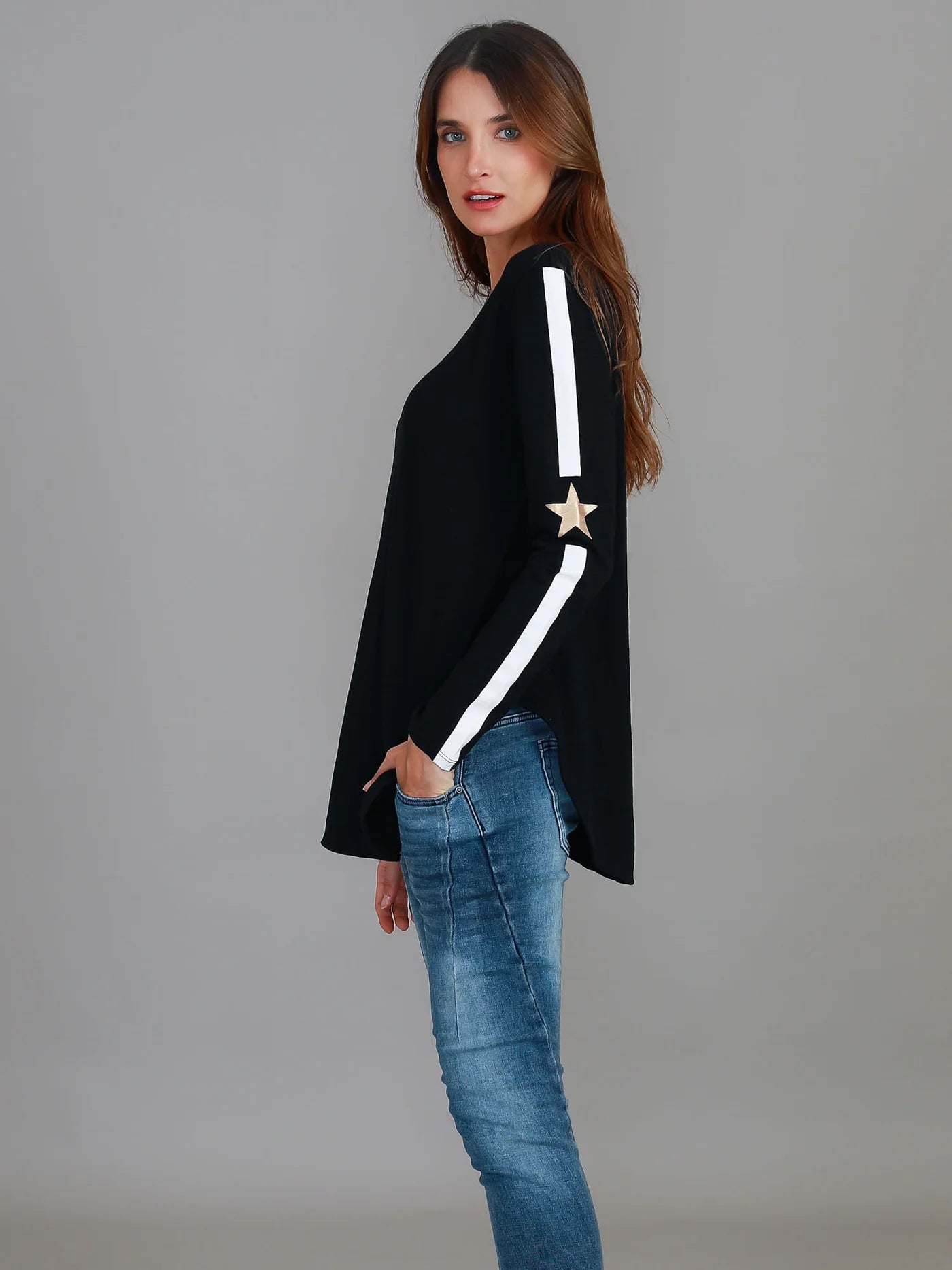 Junee Curved Hem Long Sleeve Tshirt