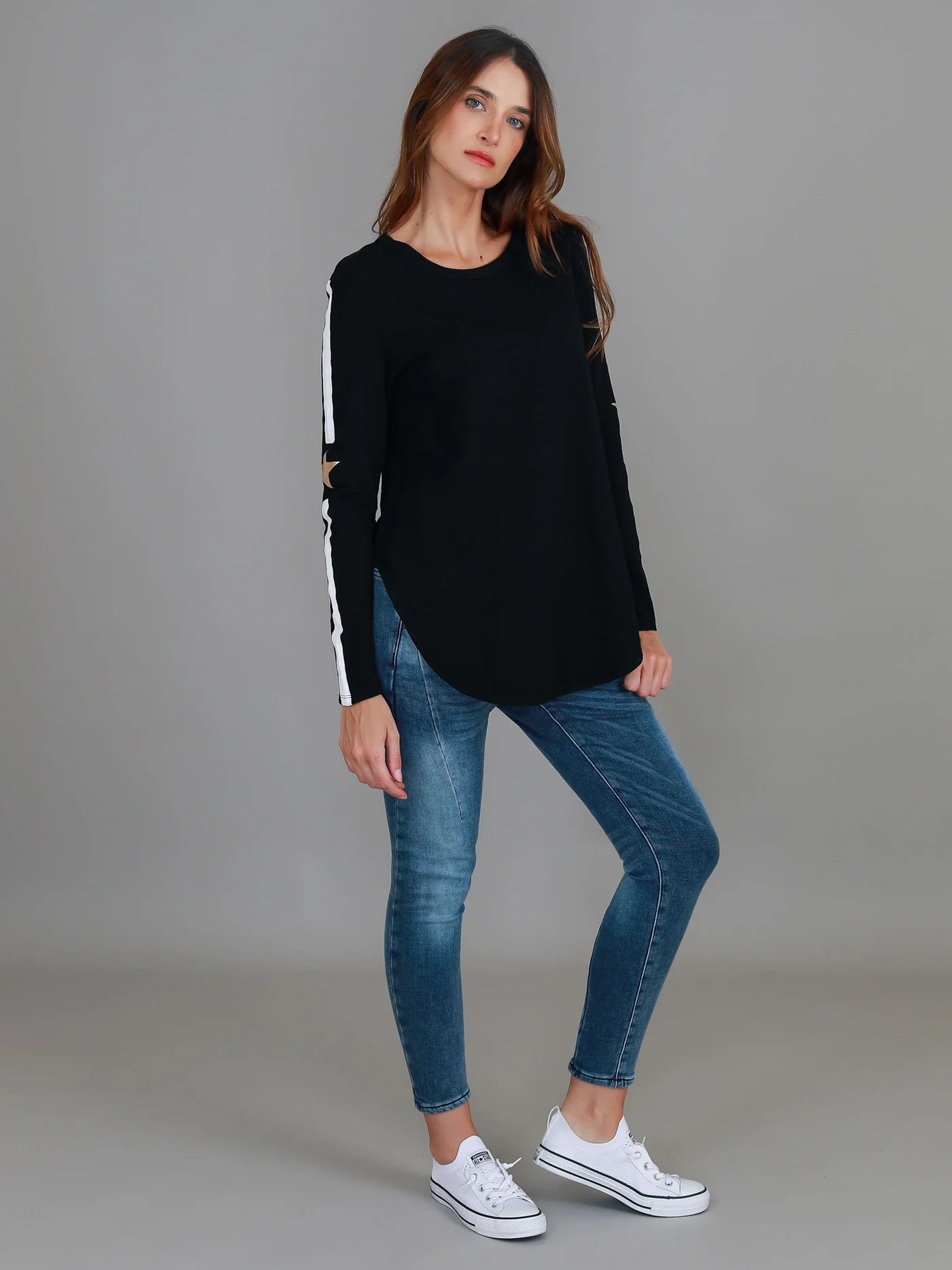 Junee Curved Hem Long Sleeve Tshirt