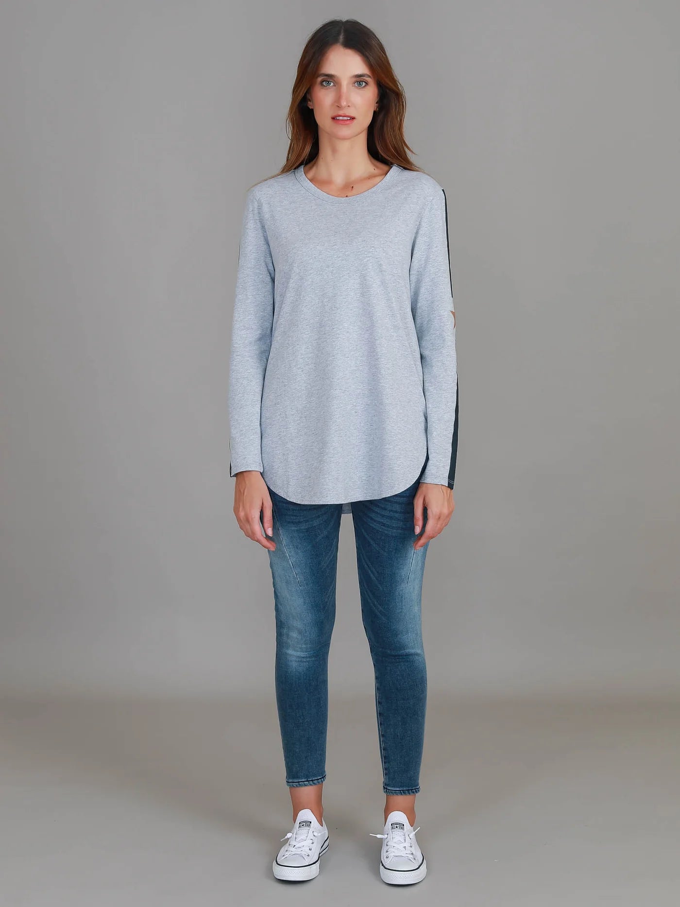 Junee Curved Hem Long Sleeve Tshirt