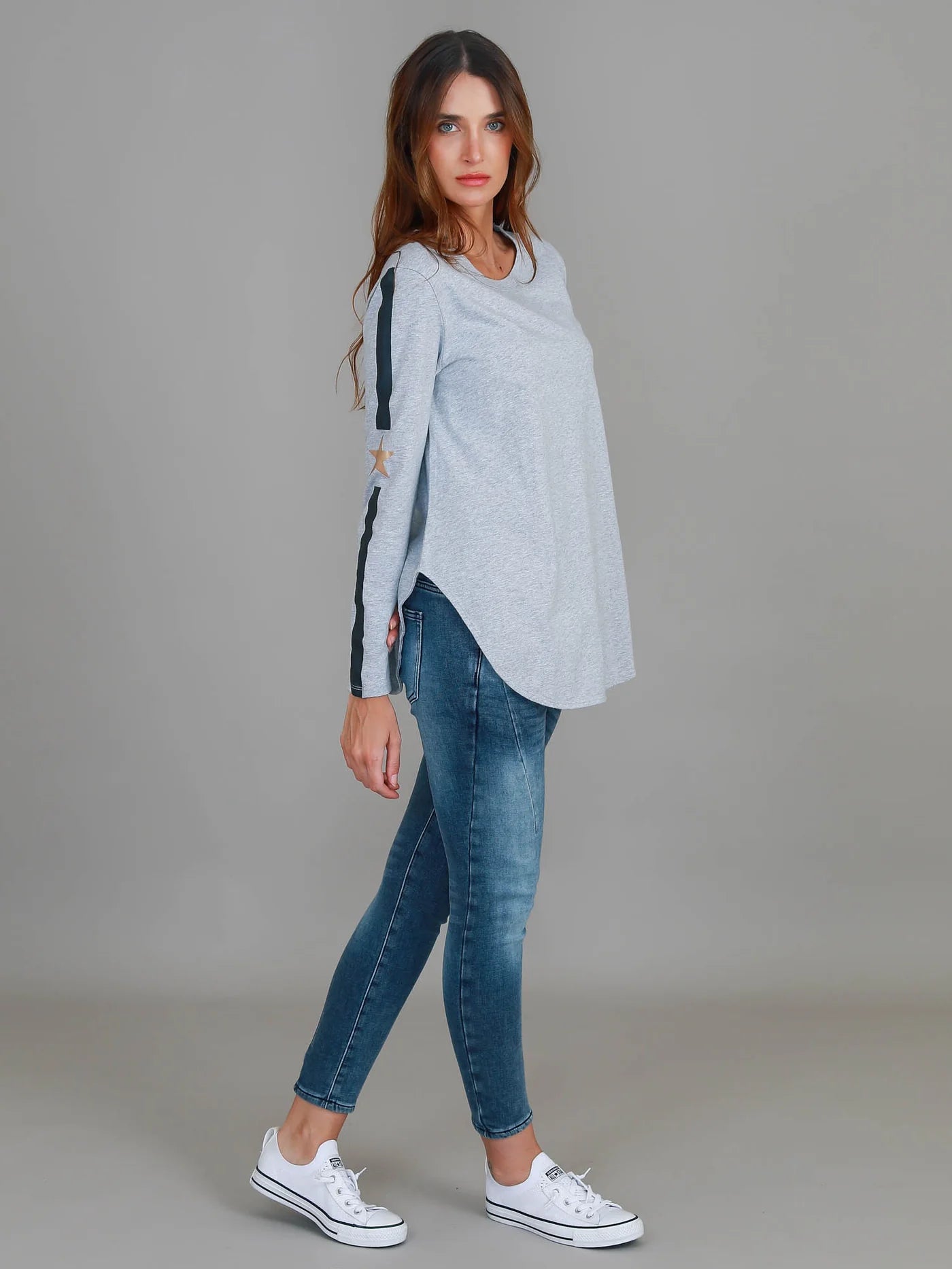 Junee Curved Hem Long Sleeve Tshirt