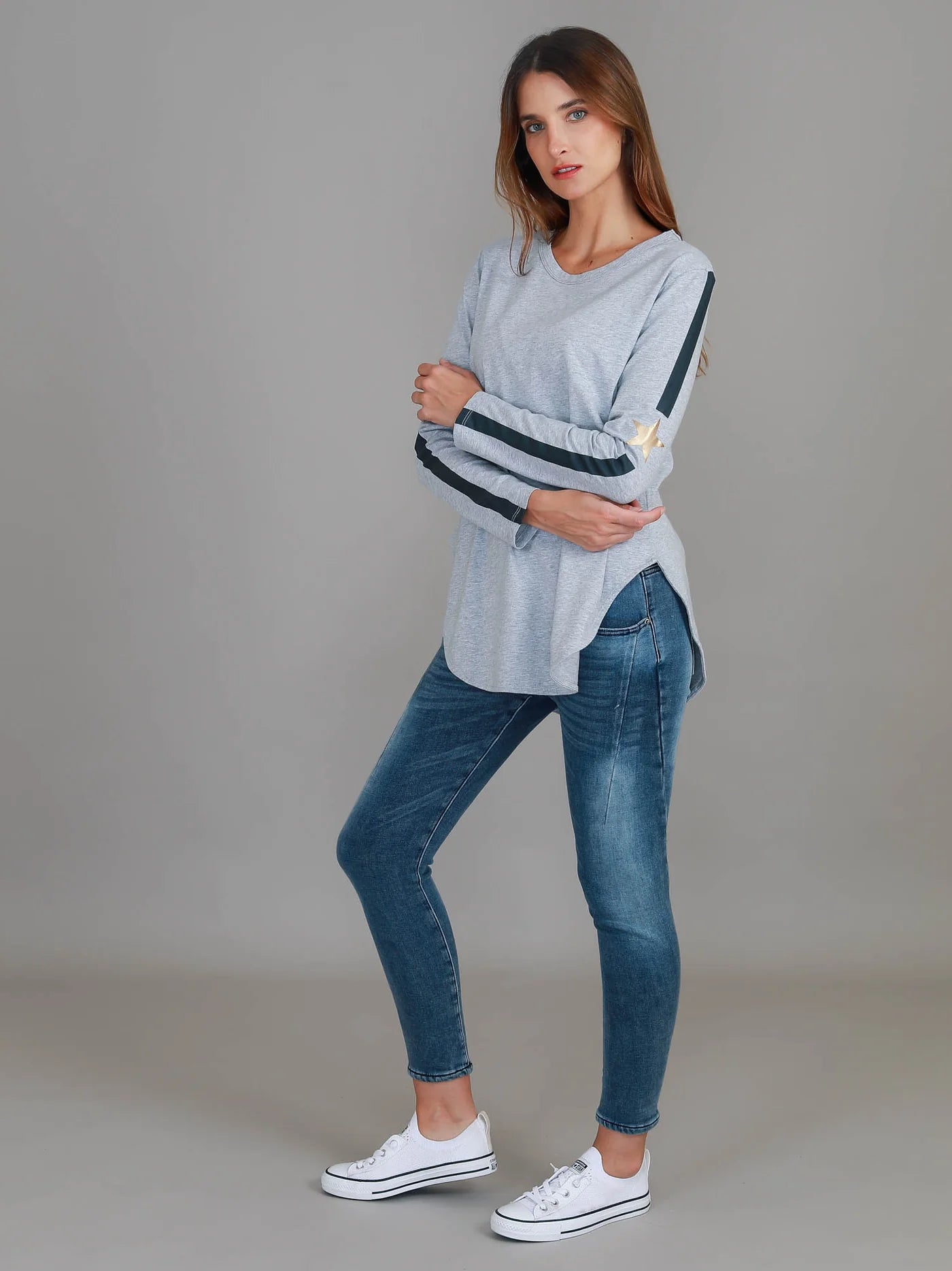 Junee Curved Hem Long Sleeve Tshirt