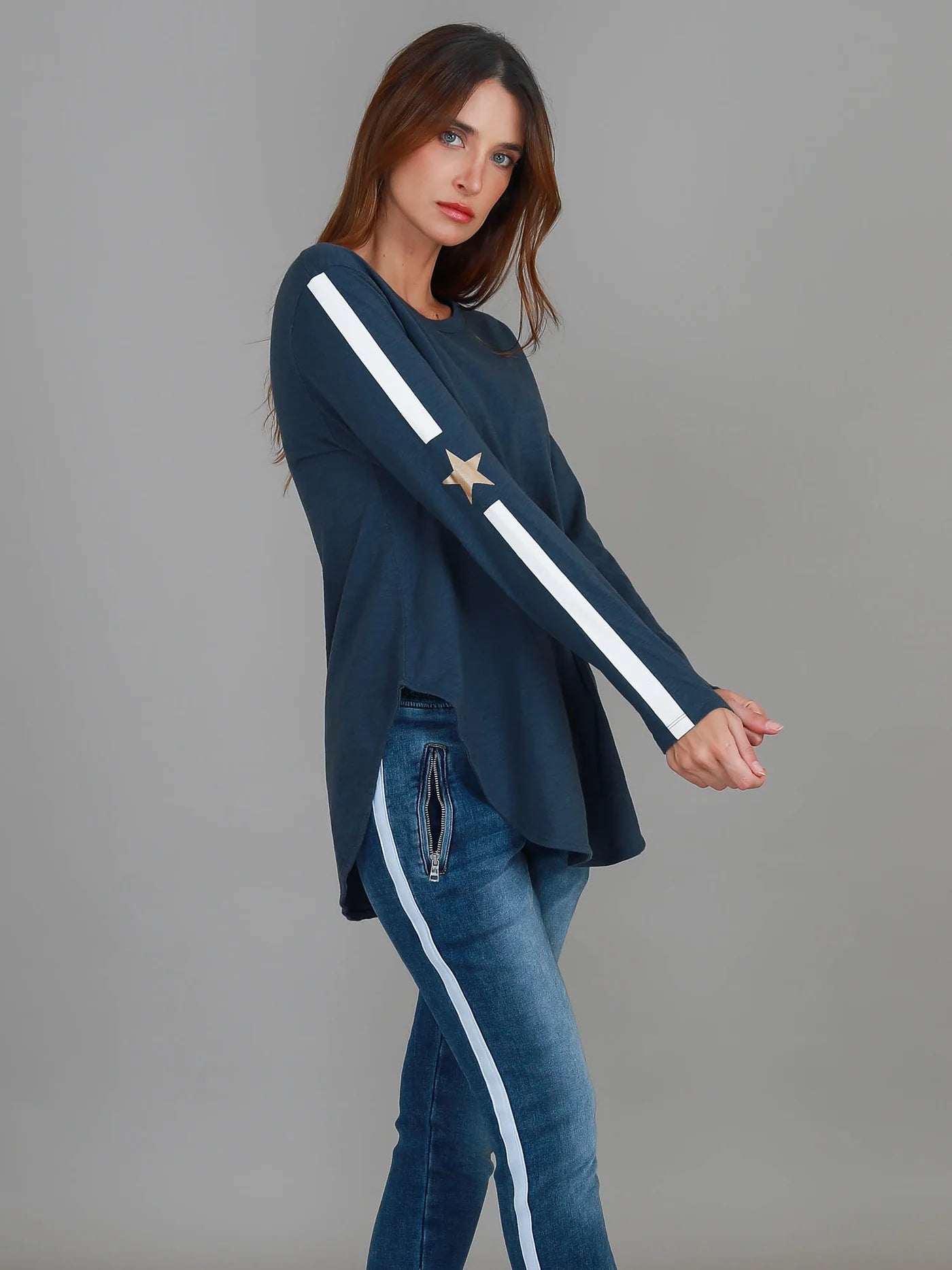 Junee Curved Hem Long Sleeve Tshirt