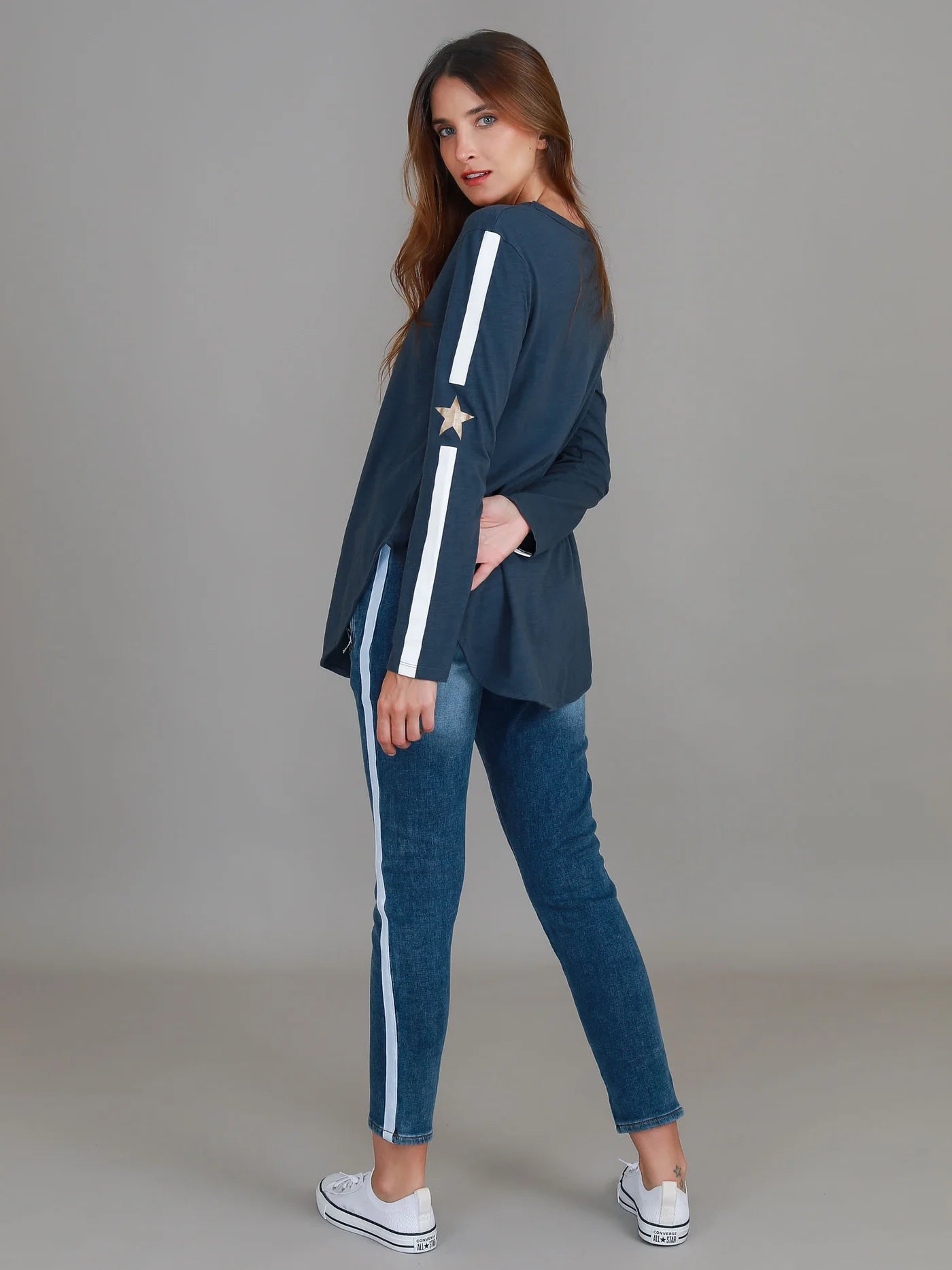 Junee Curved Hem Long Sleeve Tshirt