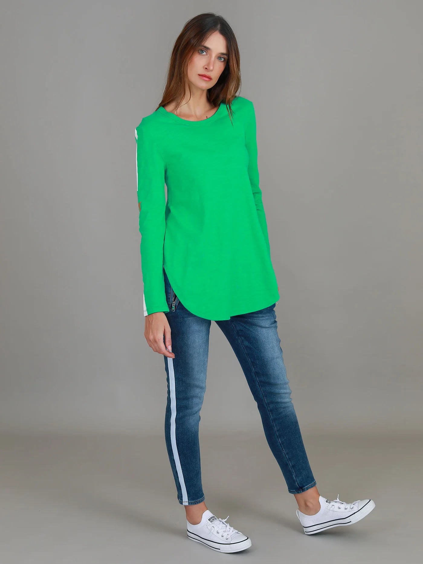Junee Curved Hem Long Sleeve Tshirt