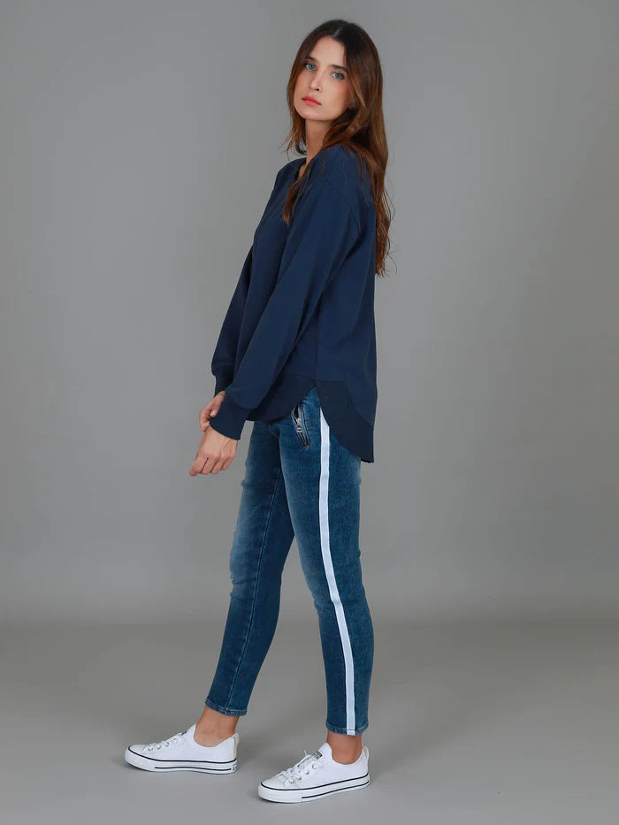Charlotte Curve Hem Sweater (Plus Size)
