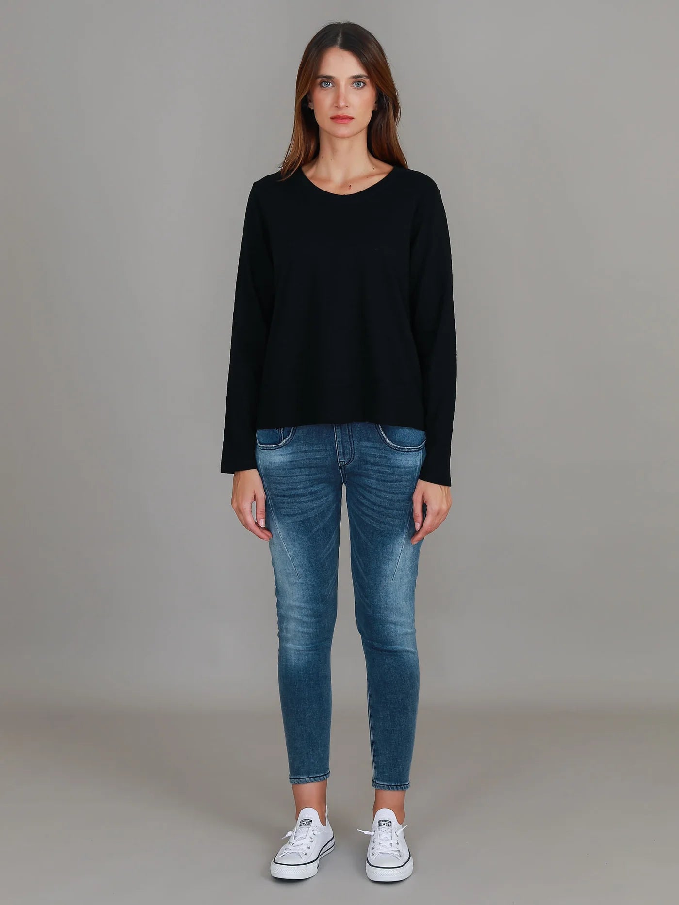 Sonya Long Sleeve Cropped Hip-Length T-Shirt