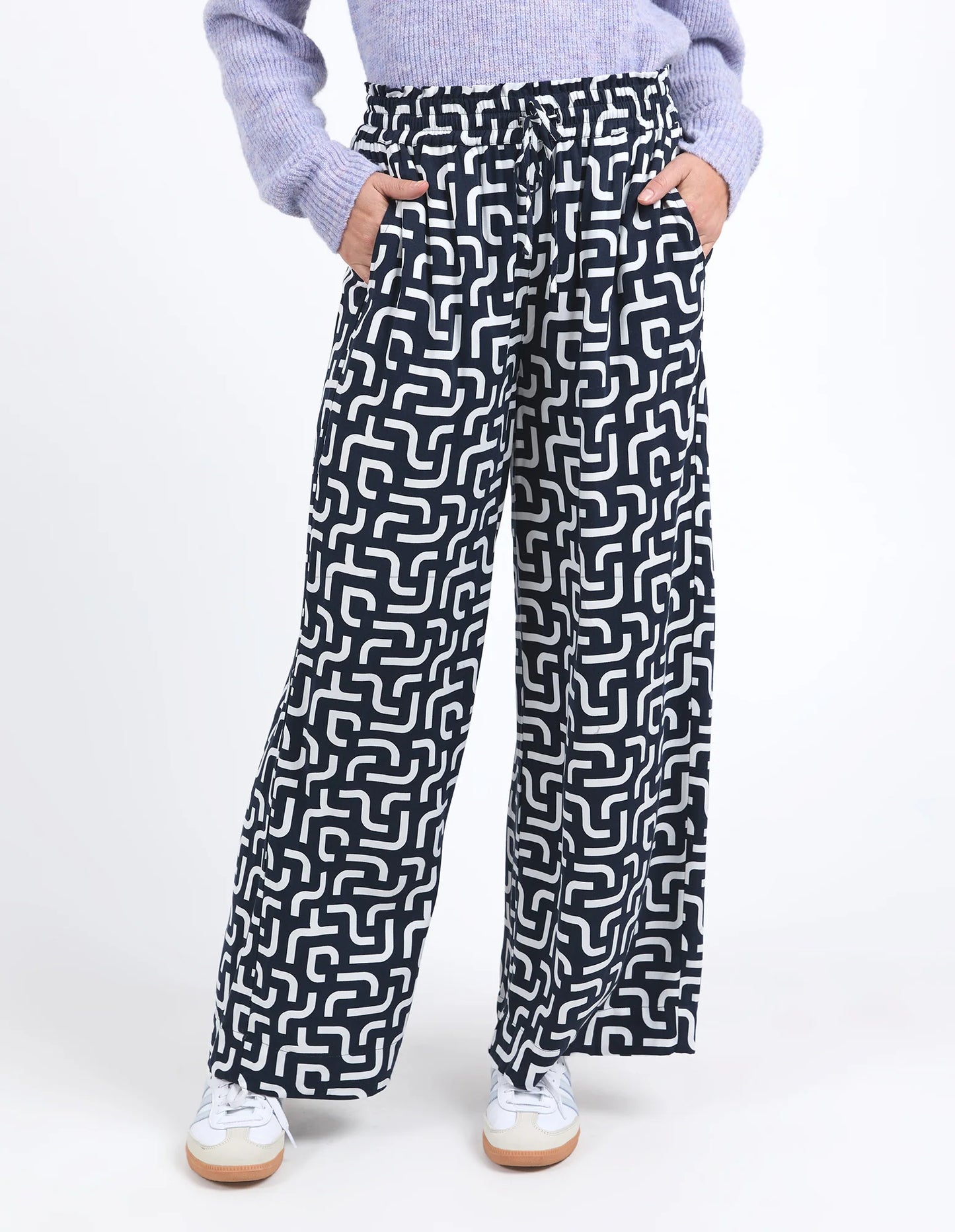 Gemma Geo Pant Navy Geo Print