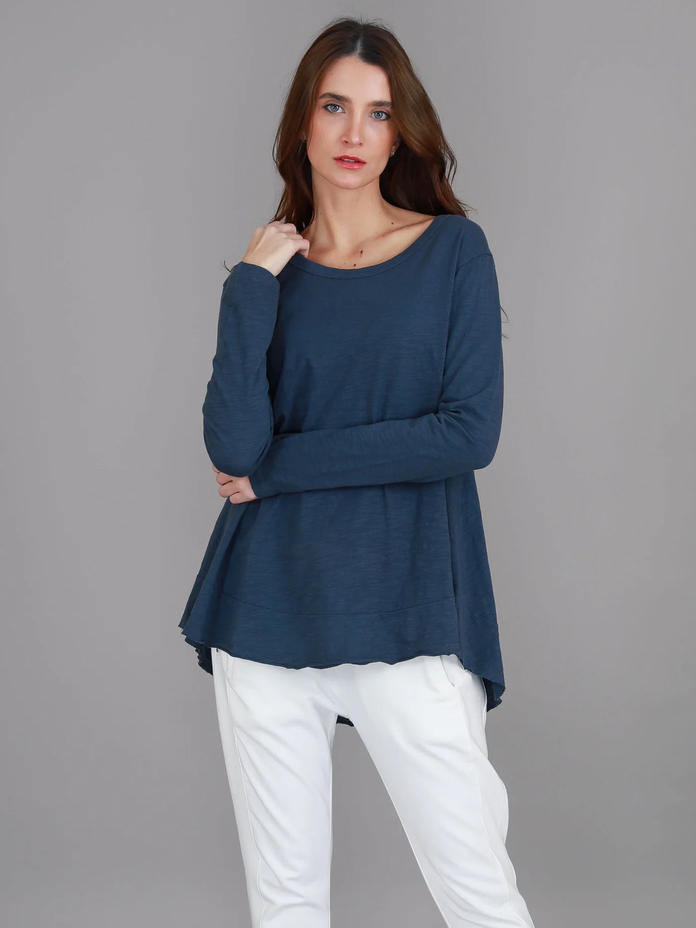 Mascot Wide Hem Long Sleeved Tee