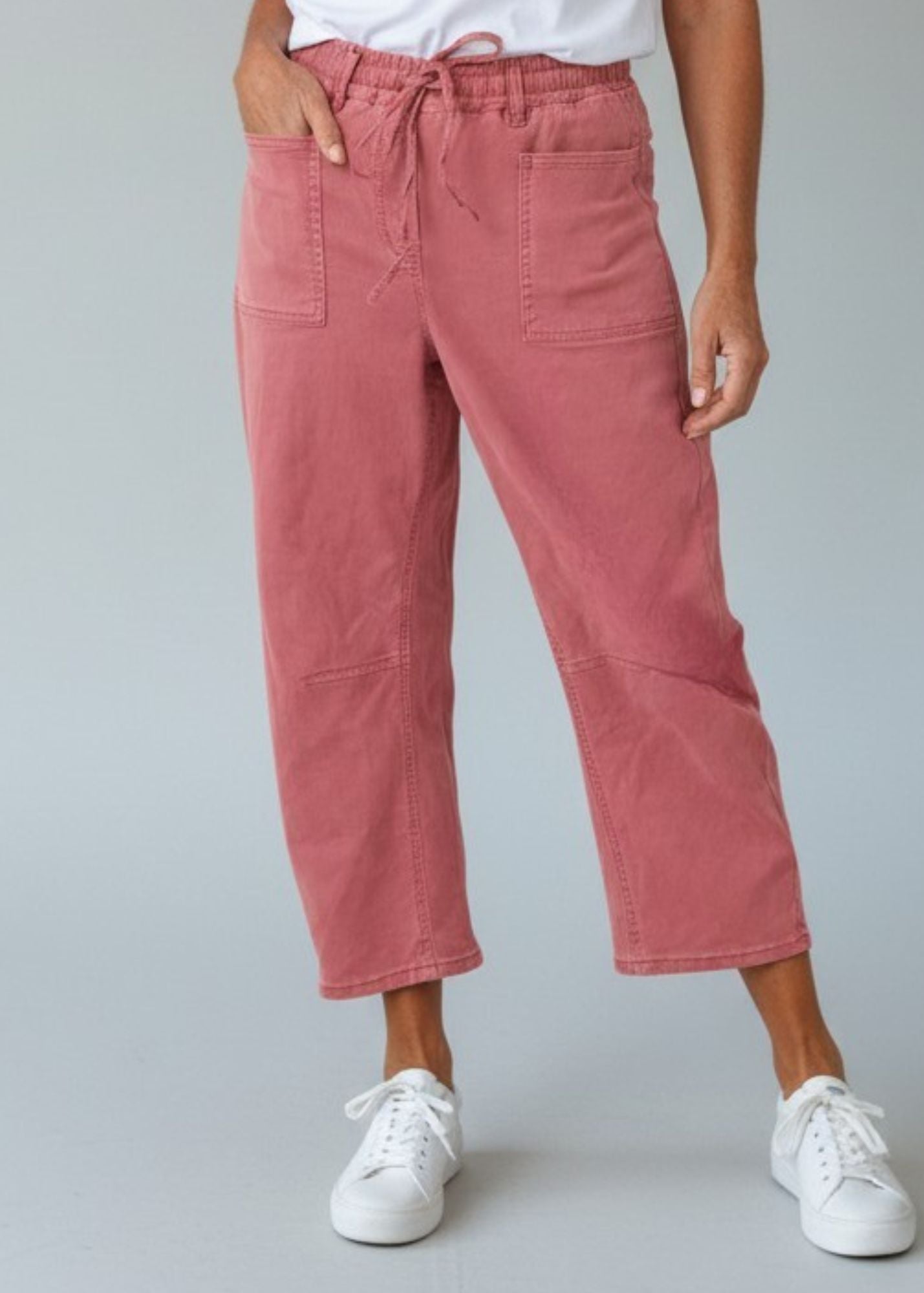 Womens Billy Barrel Leg Jeans red