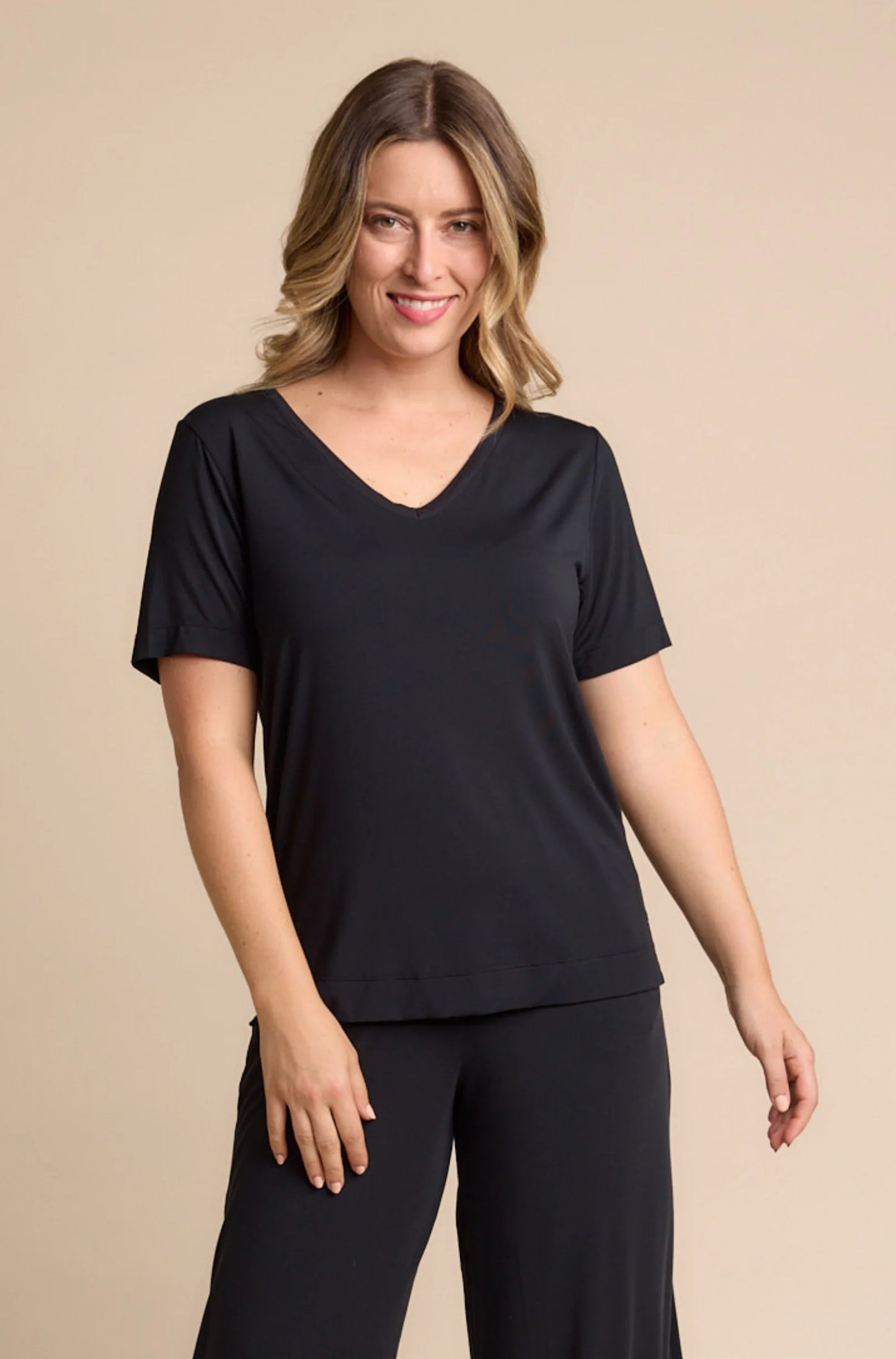 Ella V Neck Tshirt - Black