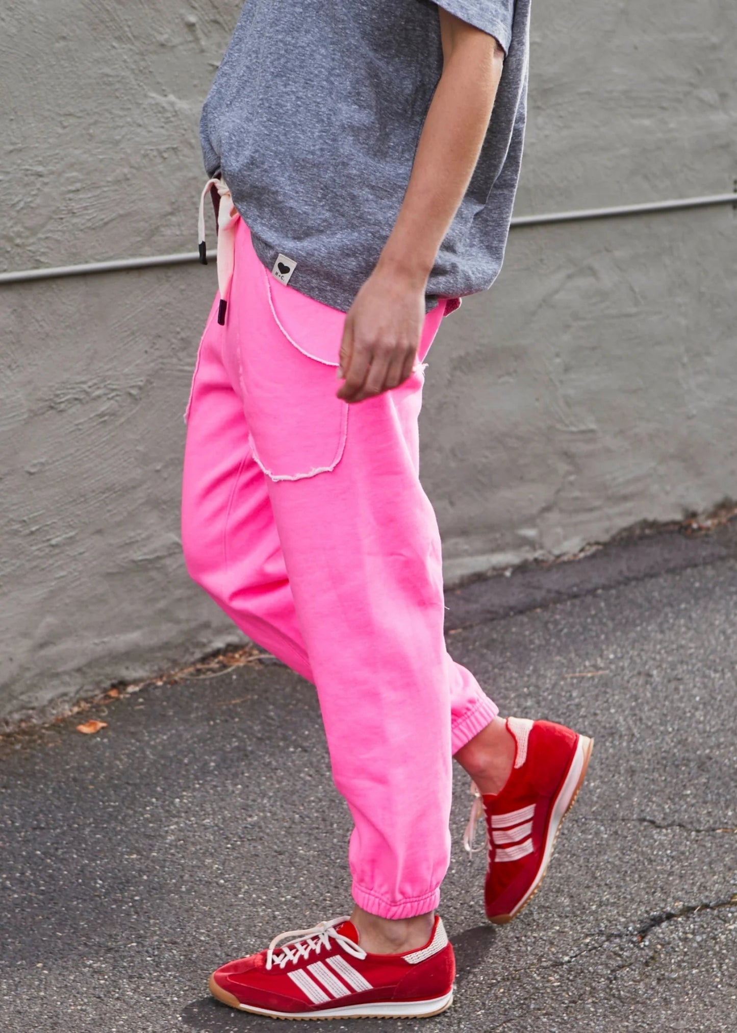 Capri Track Pant - Neon Pink