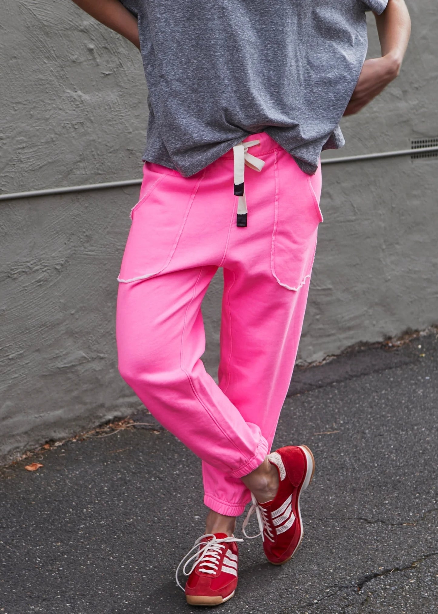 Capri Track Pant - Neon Pink