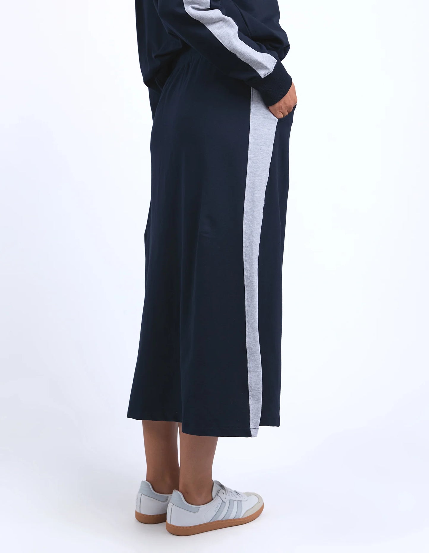 Sloan Fleece Skirt- Navy (Plus Size)