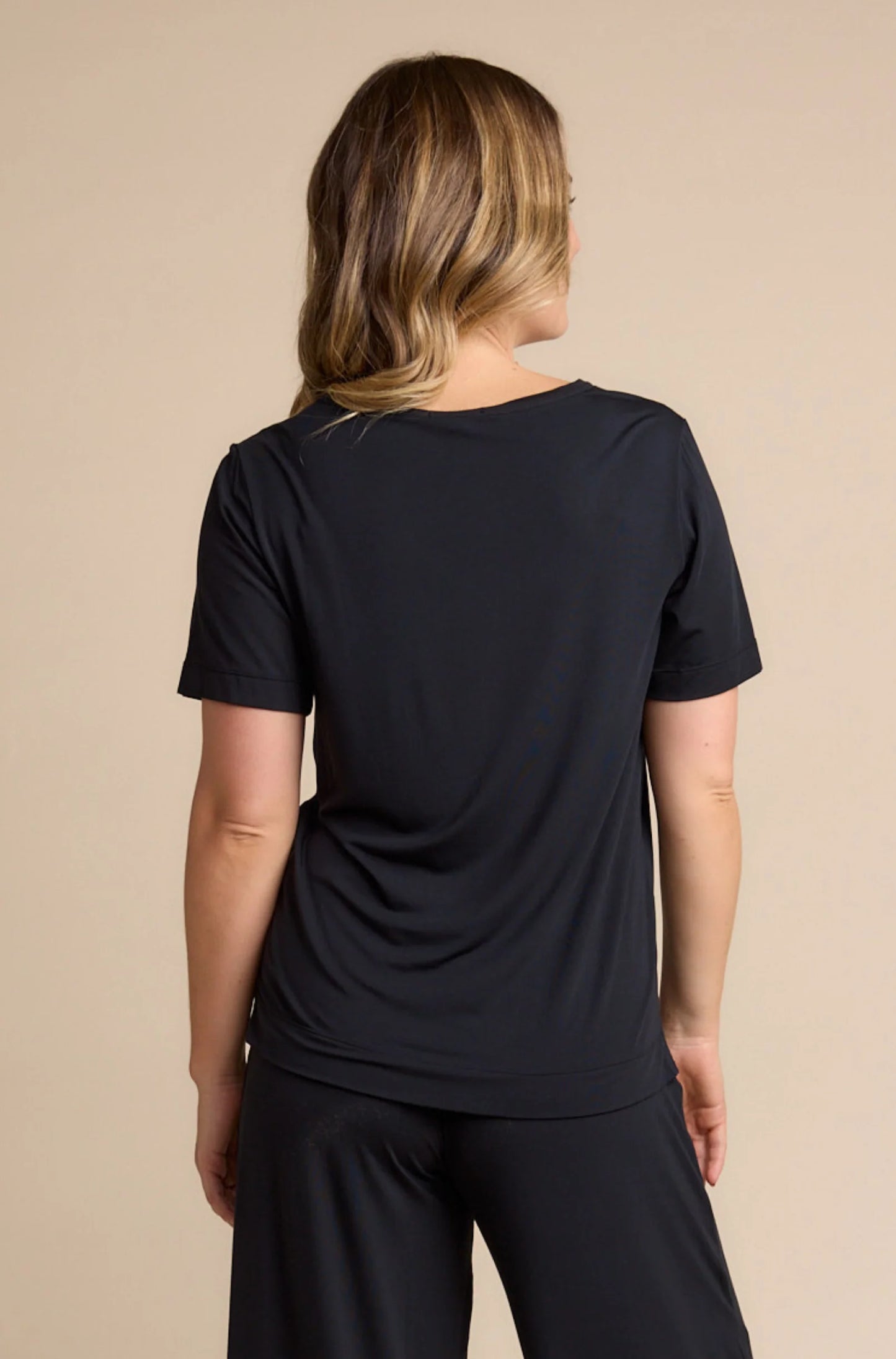 Ella V Neck Tshirt - Black