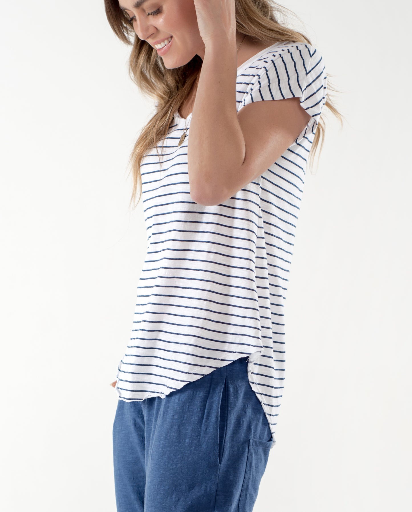 Buy Cle Organic Essentials Buy Cle Organic Clothing online Stockist Cle Clothing Cle Organic Clothing Cle Organic Sophia Tee Cle Organic Sophia Tshirt Basic State Cle Australian Stockist Cle Clothing Stockists Plus Size Cle Sophia Tshirt
