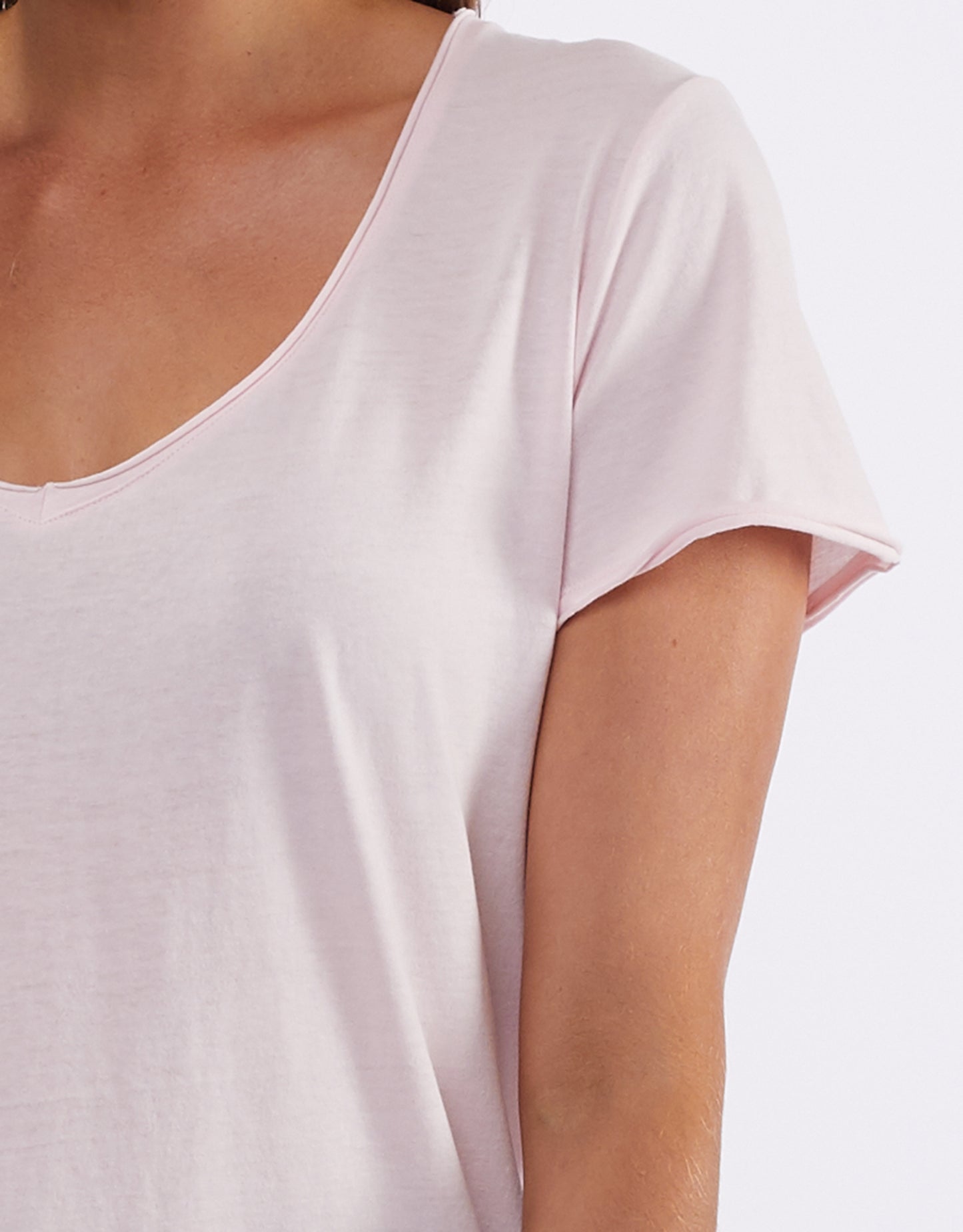 Fundamental V Neck Tee - Rose