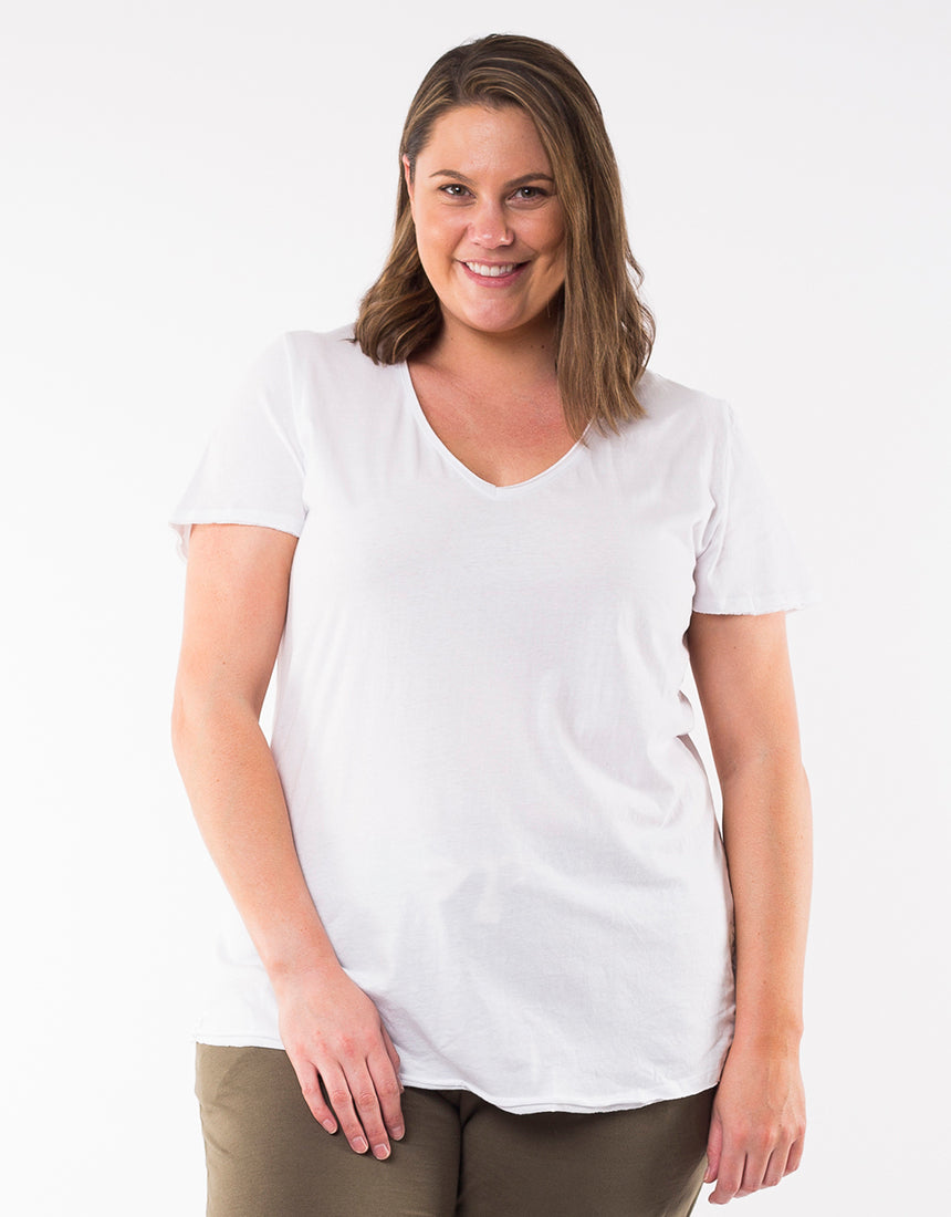 Elm Clothing Online Elm Fundamental V Tee Elm Clothing Elm V Tee Elm V Tshirt Elm White Tee Elm Plus Size Tee Elm Plus Size Tshirt Elm Fundamental V Tee White Basic State Elm Stockist Elm Sydney STockist Elm Melbourne Stockist Elm Adelaide Stockist Elm Brisbane Stockis