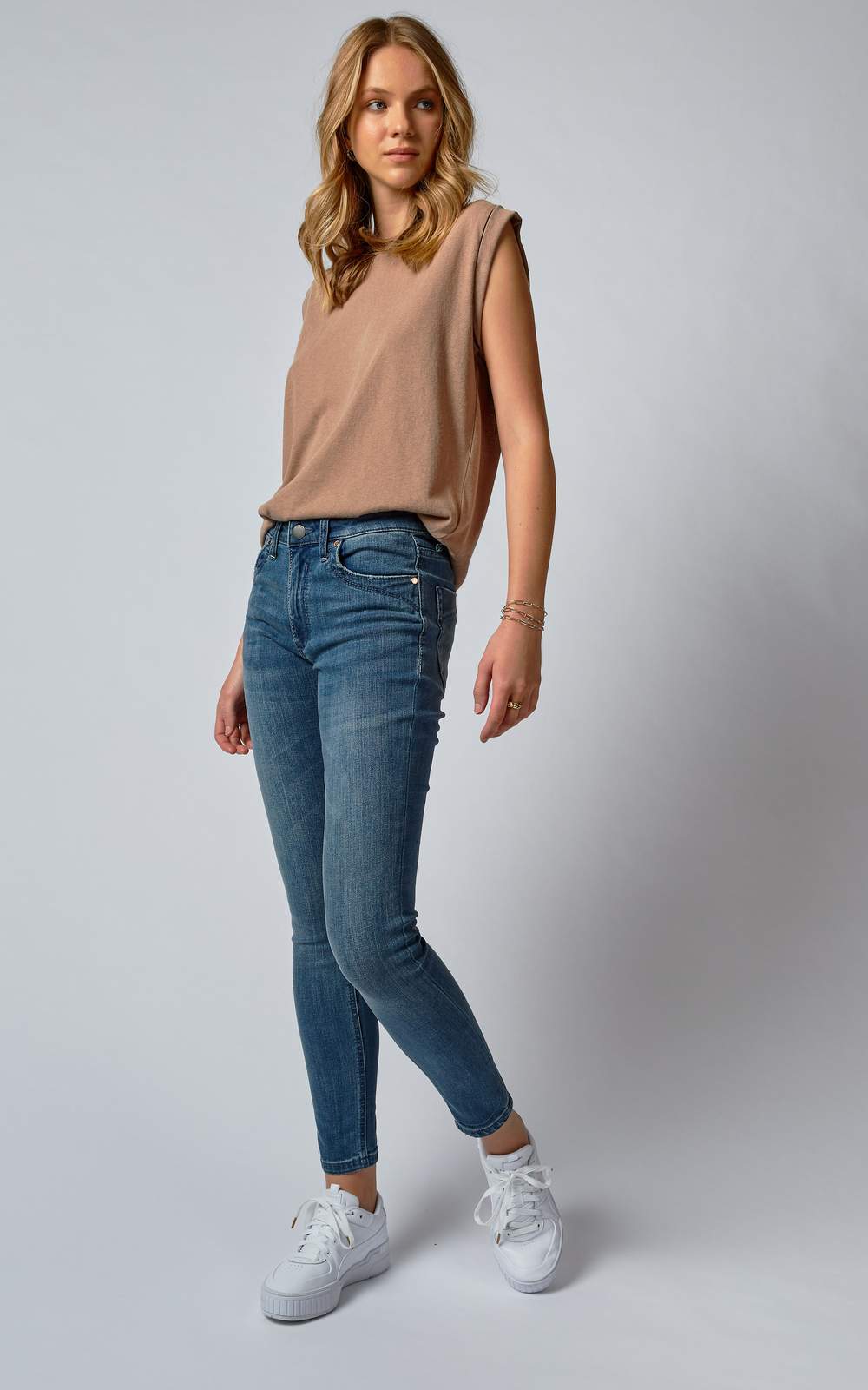 Buy Dricoper Stockist Lauren Mid Rise Jeans Shop Dricoper Clothing Online Shop Dricoper stockist basic State Buy Dri Coper Clothing Australia Lauren Jeans Online Australia