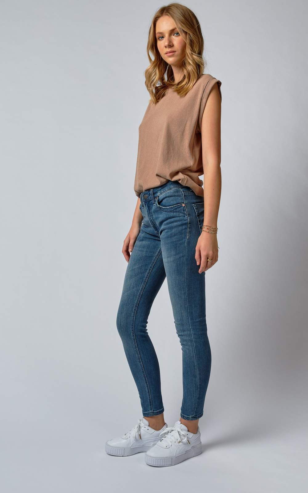 Buy Dricoper Stockist Lauren Mid Rise Jeans Shop Dricoper Clothing Online Shop Dricoper stockist basic State Buy Dri Coper Clothing Australia Lauren Jeans Online Australia