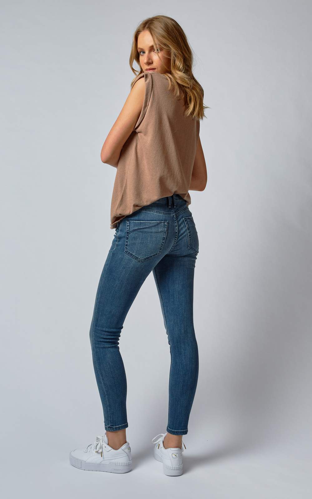 Buy Dricoper Stockist Lauren Mid Rise Jeans Shop Dricoper Clothing Online Shop Dricoper stockist basic State Buy Dri Coper Clothing Australia Lauren Jeans Online Australia