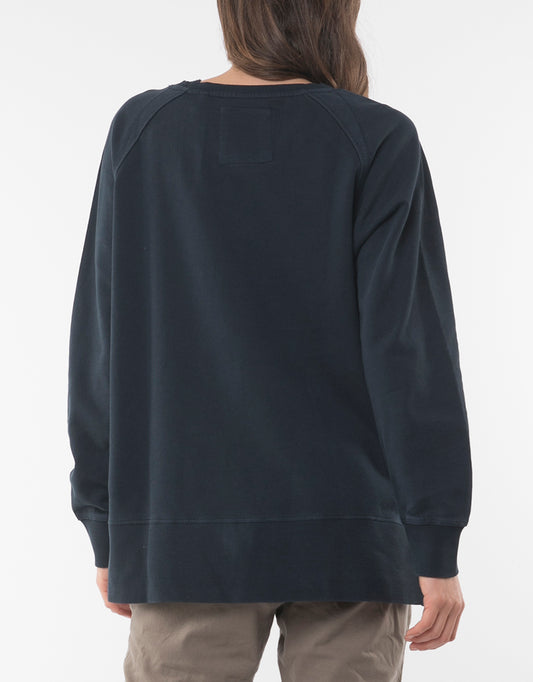 Elm Fundamanetals Sydney Crew Navy - Elm Plus Size Jumper - Elm Plus Size Sydney Jumper Sydney Crew - Basic State Australia