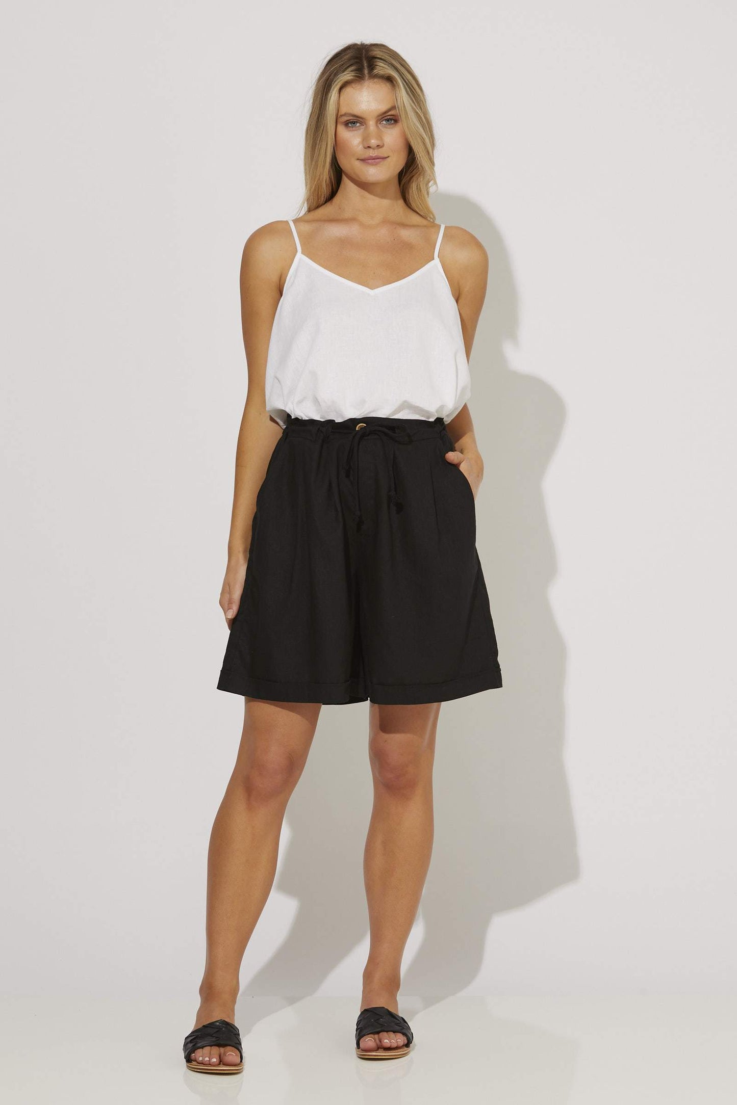 Nevis Bermuda Shorts - Black