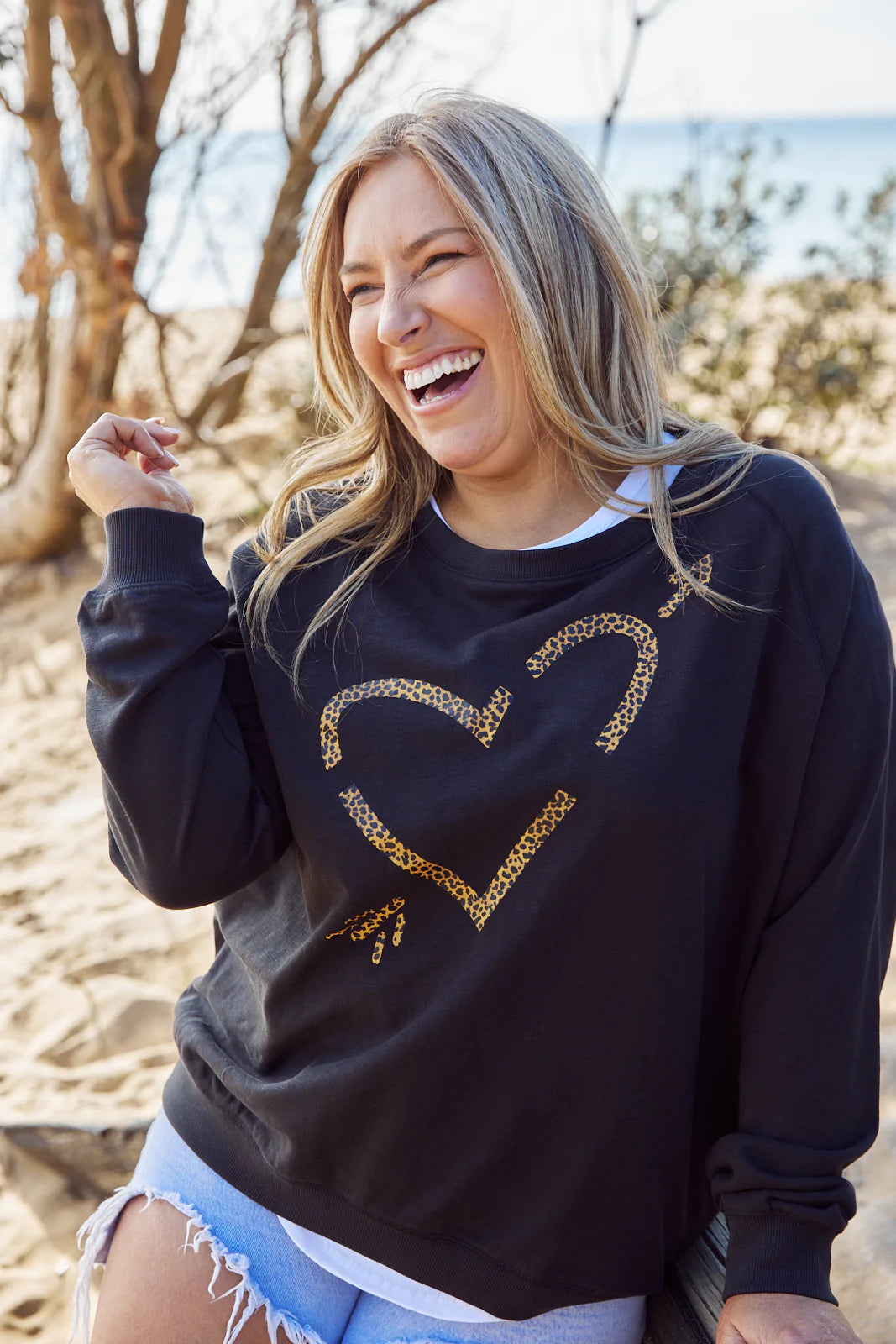 Love Sweater - Black