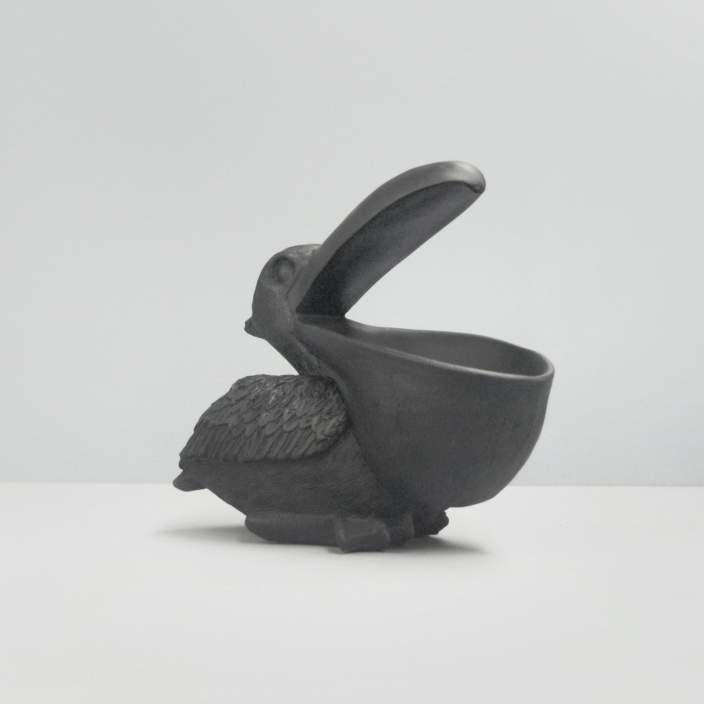BLACK PETER THE PELICAN BOWL BASIC STATE WHITE MOOSE STOCKIST BLACK PERCY THE PELICAN BOWL STOCKIST BASIC STATE STOCKIST