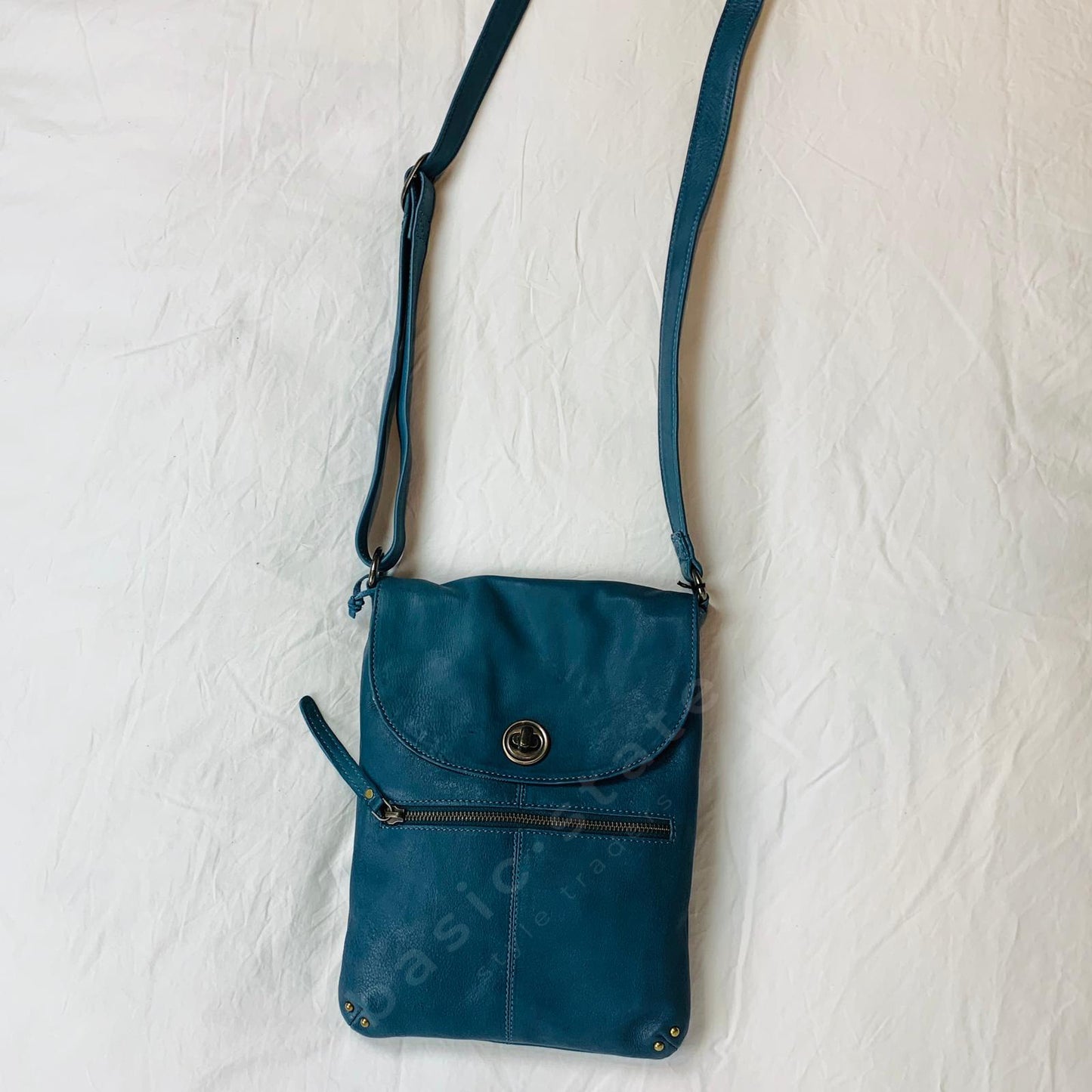 Buy Tayla Leather Bag Rugged Hide Shop Rugged Hide Tayla leather Bag Cross body Bag basic state Rugged Hide StockistBuy Rugged Hide Tayla Cross Body Bag - Basic State