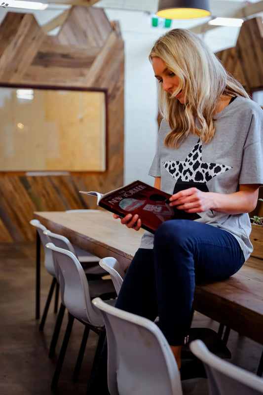 Gilli Spliced Leopard Star Tee - Grey Marle