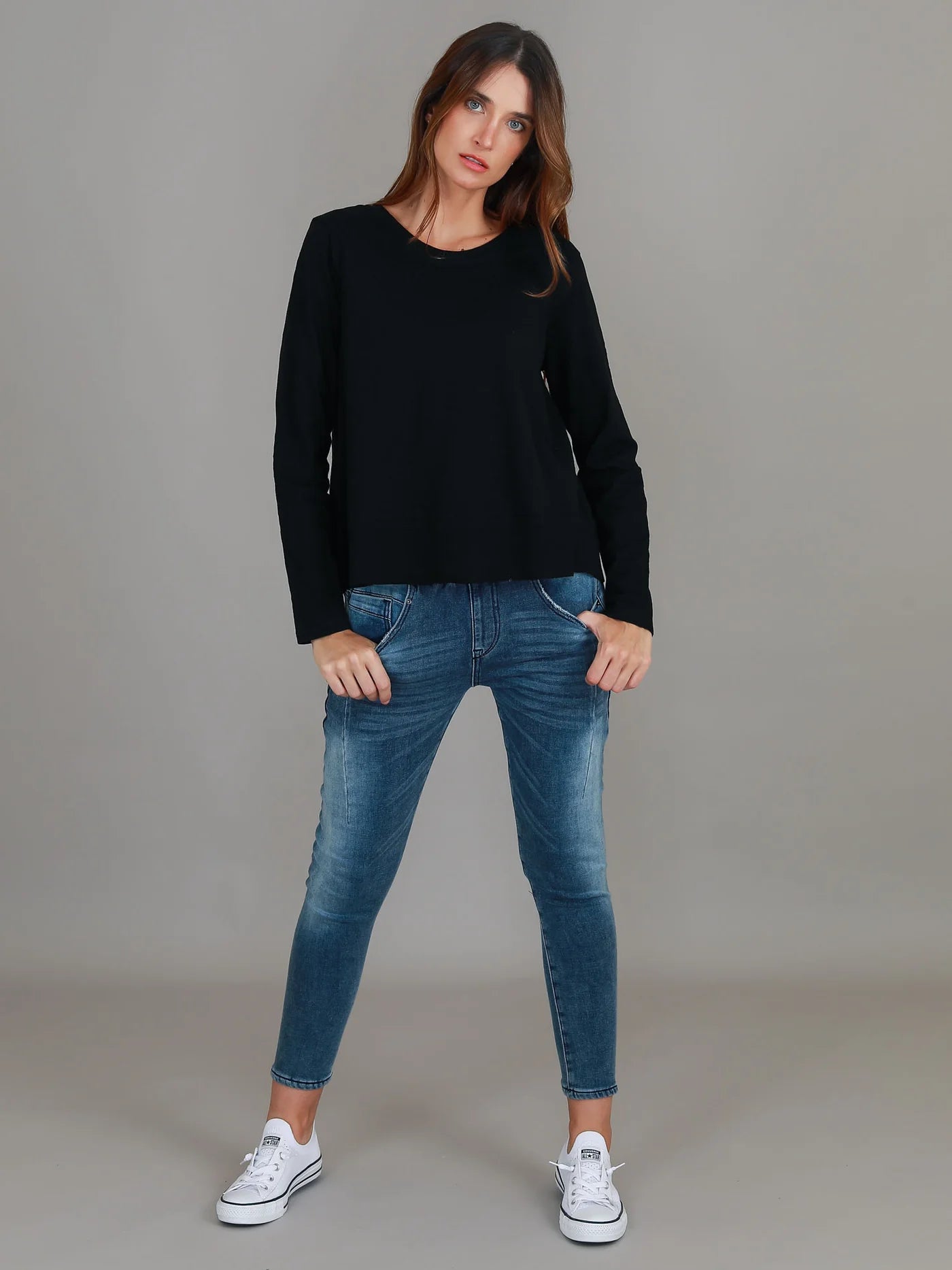 Sonya Long Sleeve Cropped Hip-Length T-Shirt