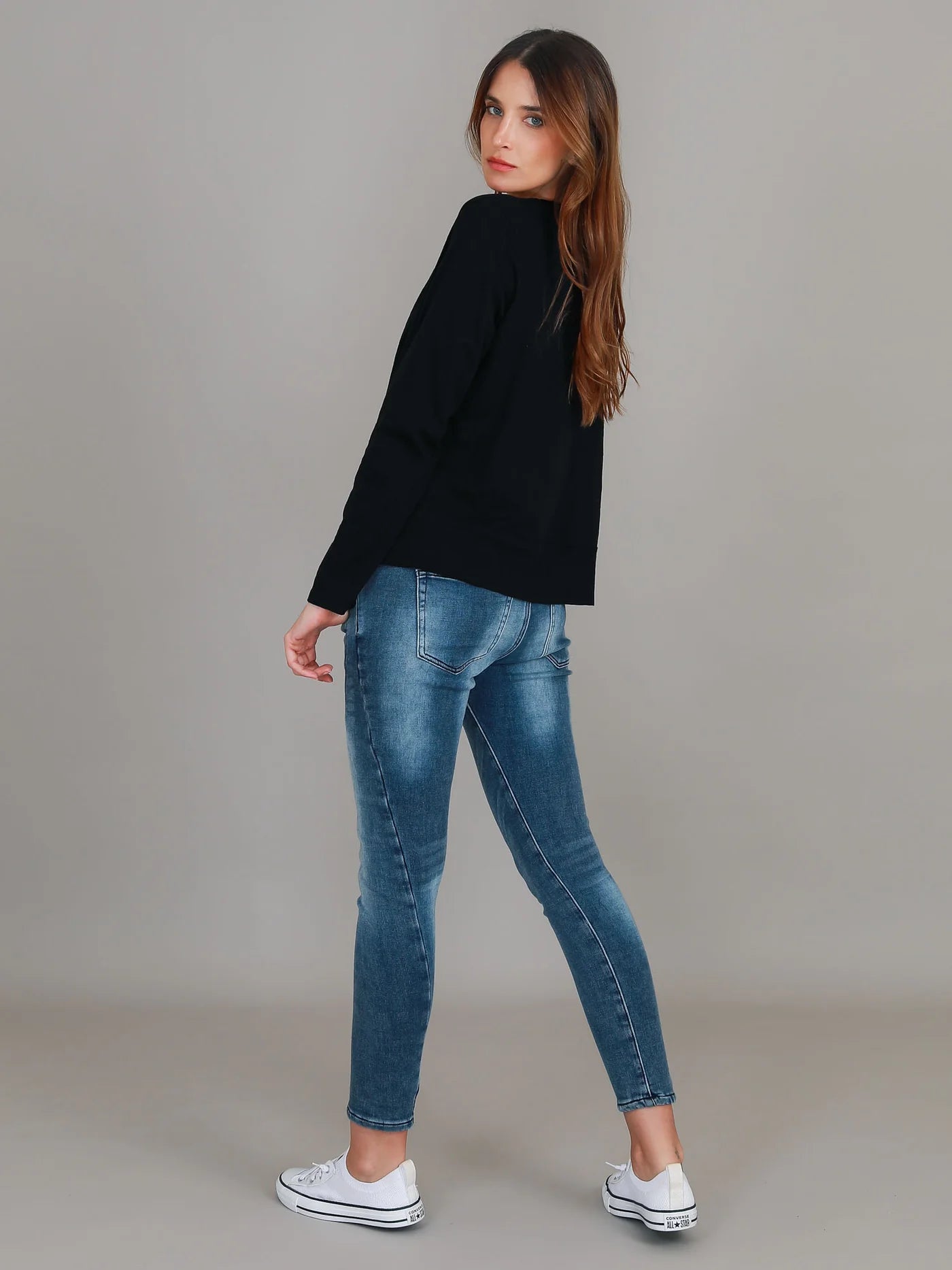 Sonya Long Sleeve Cropped Hip-Length T-Shirt
