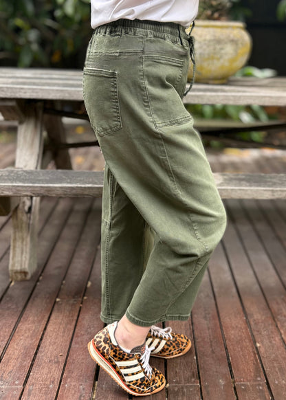 Billy Barrel Leg Jeans