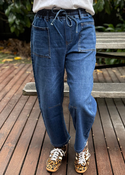 Billy Barrel Leg Jeans