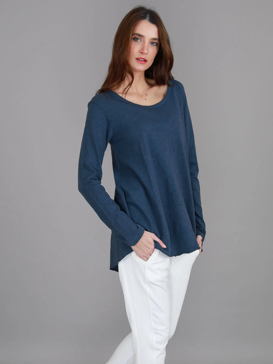 Mascot Wide Hem Long Sleeved Tee