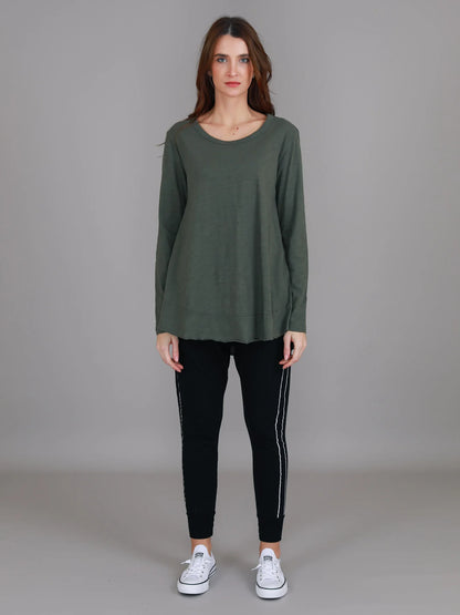 Mascot Wide Hem Long Sleeved Tee