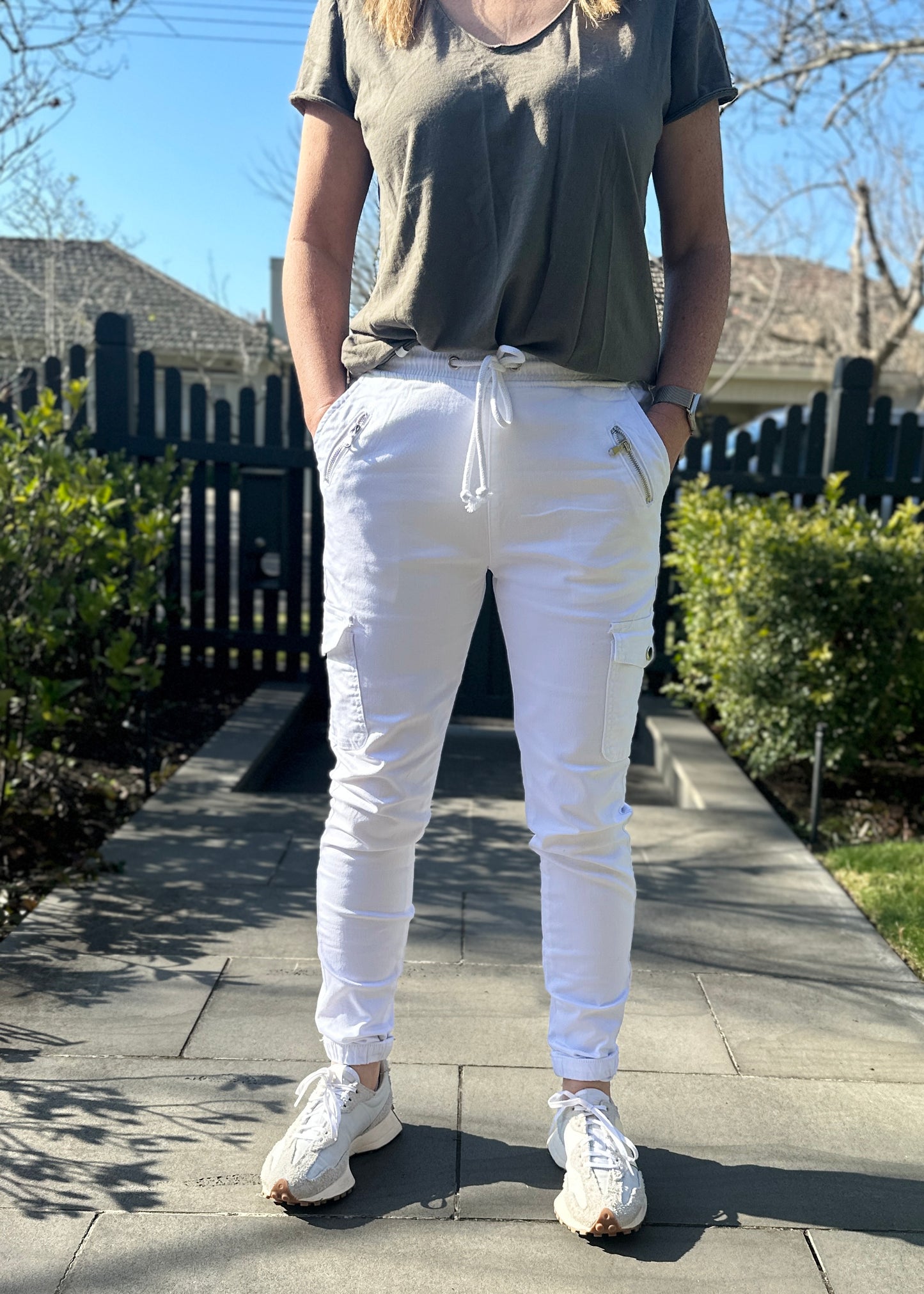 Plus Size || Joey Joggers - White