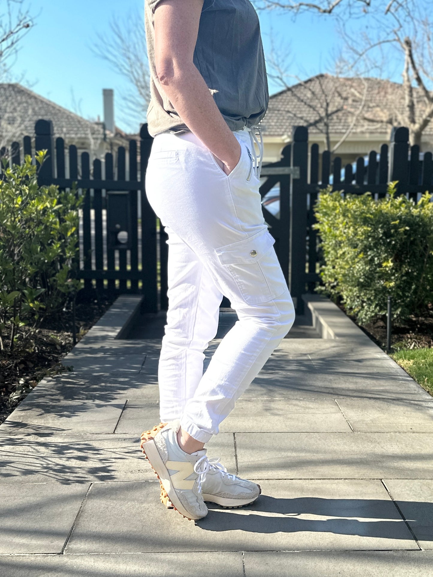 Plus Size || Joey Joggers - White