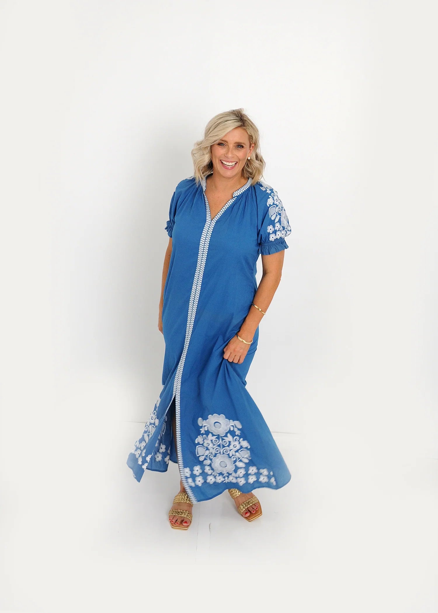 Flowing blue midi dress in lightweight cotton fabric