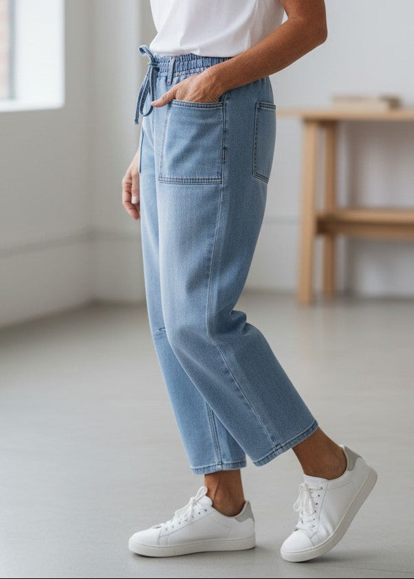 Womens Billy Barrel Leg Jeans Vintage Wash Light Blue 