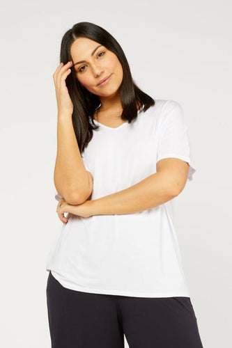 Ivy_Swing_Tee_tani_basic_state_WHITE