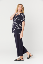 Ivy_swing_tee_navy_marble_tani_basic_state