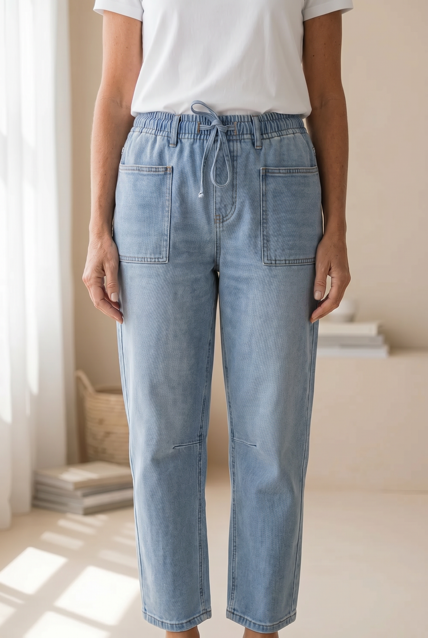 LIGHT BLUE BARREL LEG WOMENS JEANS