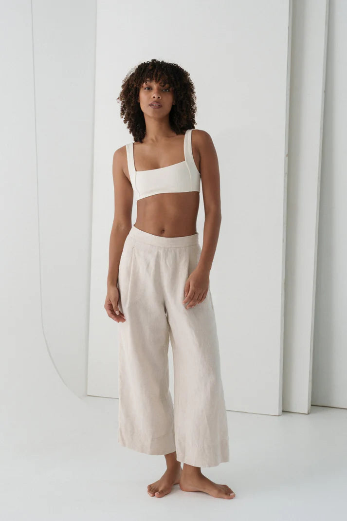 Women’s linen crop pants with pockets
