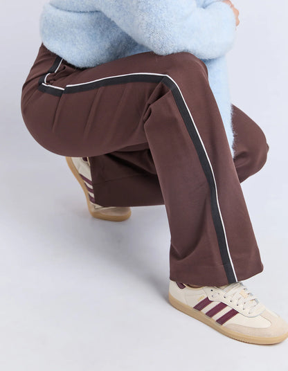 London Straight Leg Ponte Pant