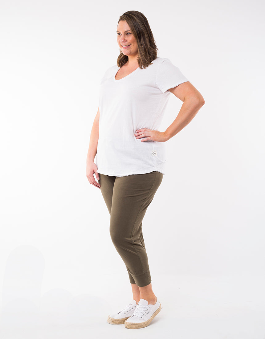 Elm Clothing Online Elm Fundamental V Tee Elm Clothing Elm V Tee Elm V Tshirt Elm White Tee Elm Plus Size Tee Elm Plus Size Tshirt Elm Fundamental V Tee White Basic State Elm Stockist Elm Sydney STockist Elm Melbourne Stockist Elm Adelaide Stockist Elm Brisbane Stockis