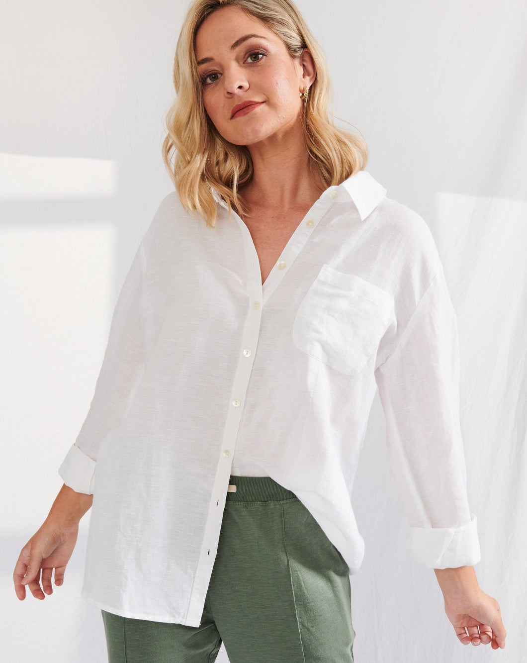 Buy Lulu Linen Cayman Shirt White SHOP WHITE LINEN SHIRT SHOP LULU ORGANIC LINEN CAYMAN SHIRT BASIC STATE LULU ORGANIC LINEN ESSENTIALS STOCKIST