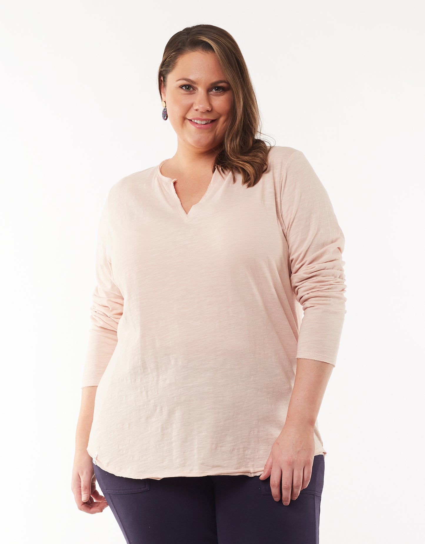 Shop Elm Embrace clothing online, Shop Elm Clothing sale, Shop Elm Coles Bay V neck long sleeve top, Elm Clothing online stockists, Long Sleeve Elm Plus size v neck top pink