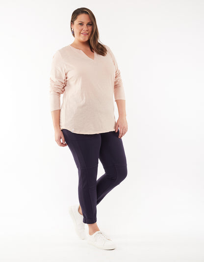 Shop Elm Embrace clothing online, Shop Elm Clothing sale, Shop Elm Coles Bay V neck long sleeve top, Elm Clothing online stockists, Long Sleeve Elm Plus size v neck top pink