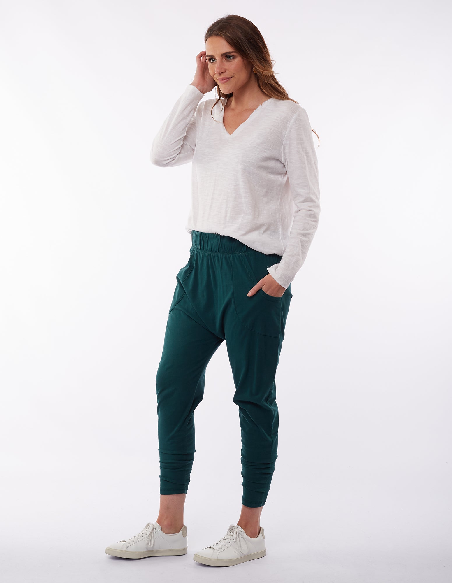 Shop Elm Weekender Pants Forest Green, Shop Elm Weekender Drop Pants Dark Green 